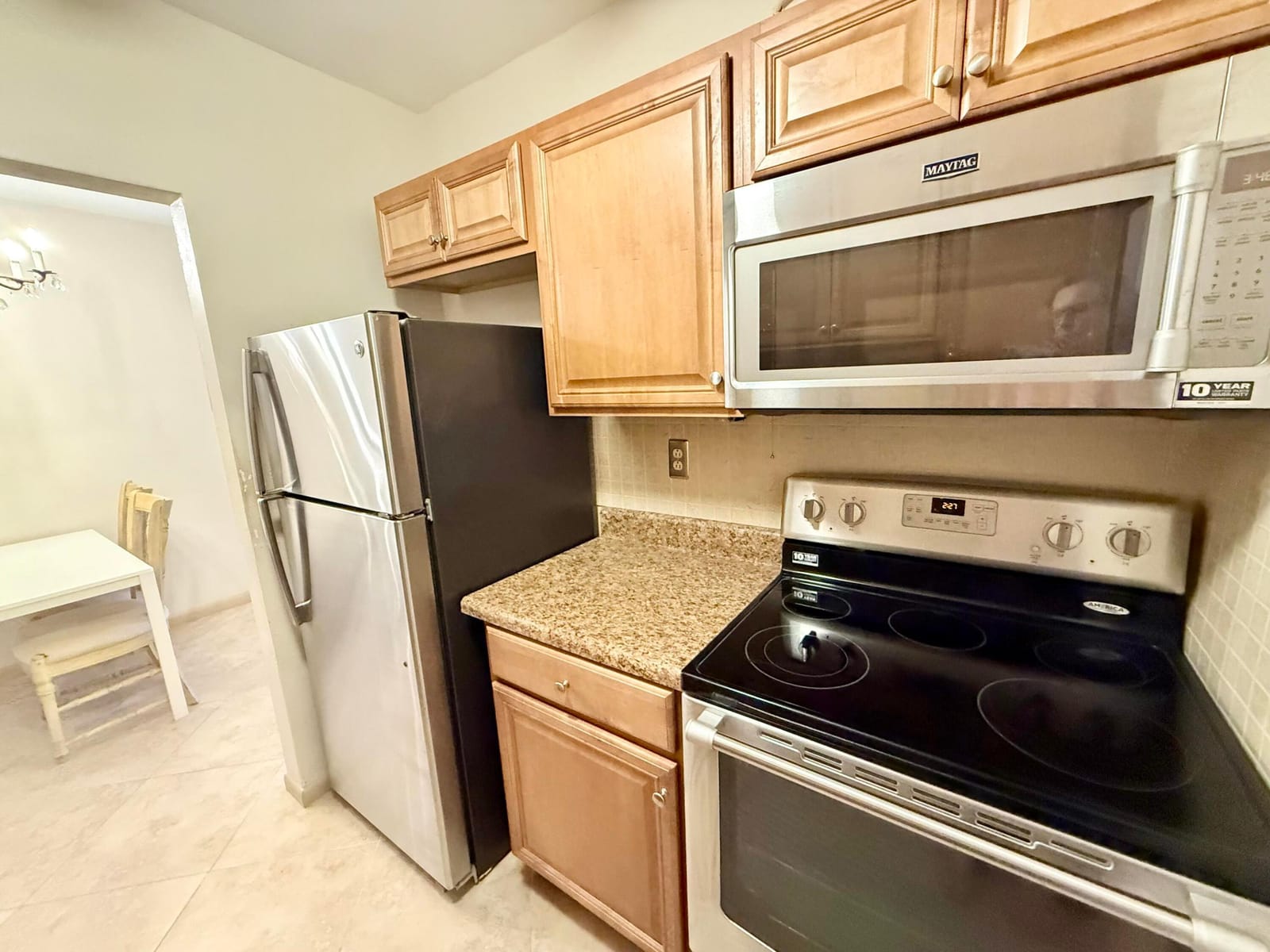 2204 Lake Osborne Drive 5 — photo 5