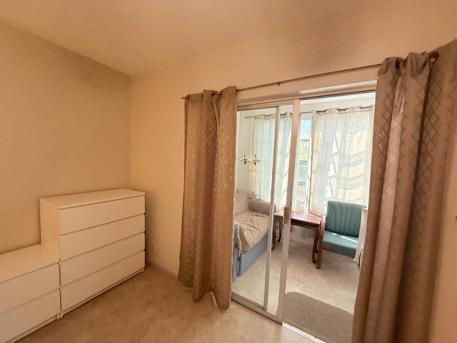2204 Lake Osborne Drive 5 — photo 9