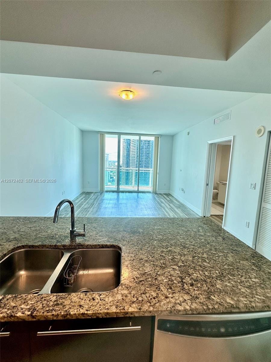 951 Brickell Avenue 3403 — photo 9
