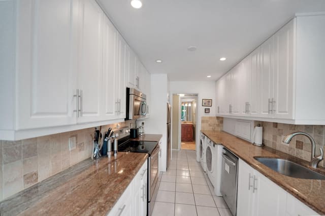 1620 S Ocean Boulevard 1N, Lauderdale-By-The-Sea, FL 33062