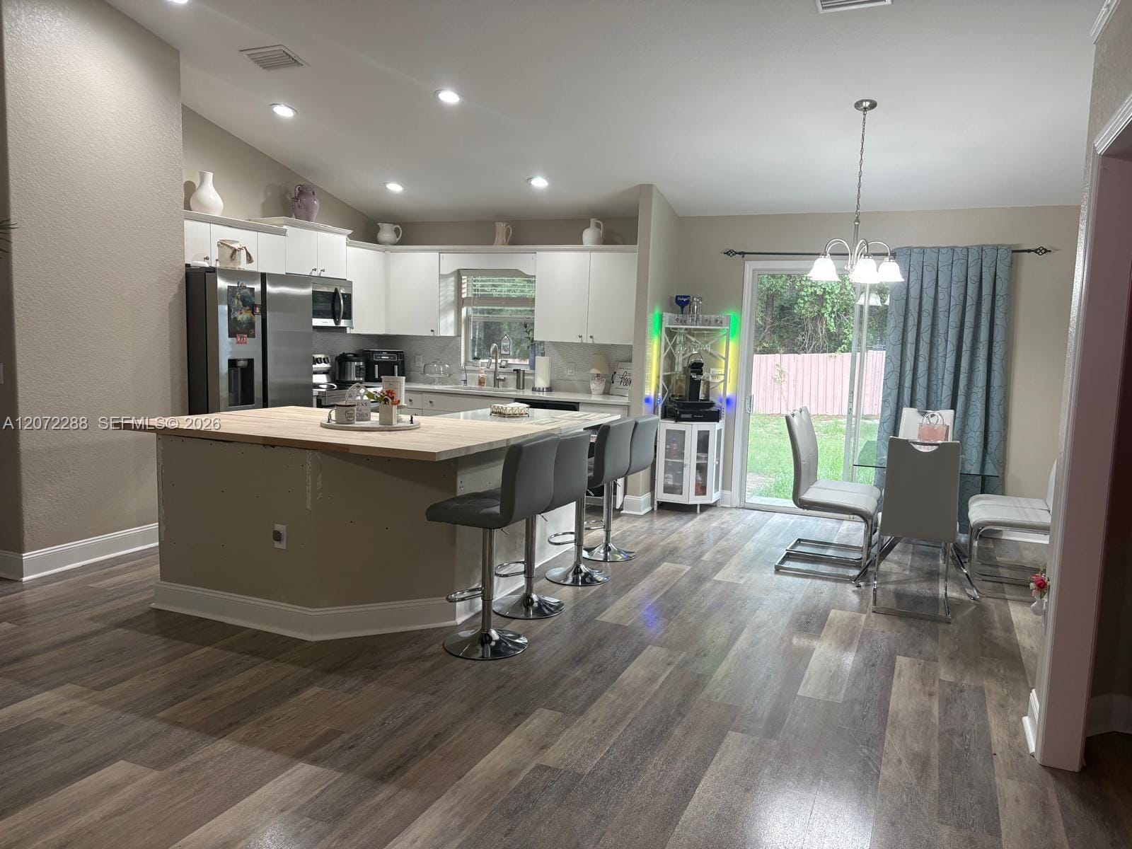 781 E Marion Oaks Pass — photo 3