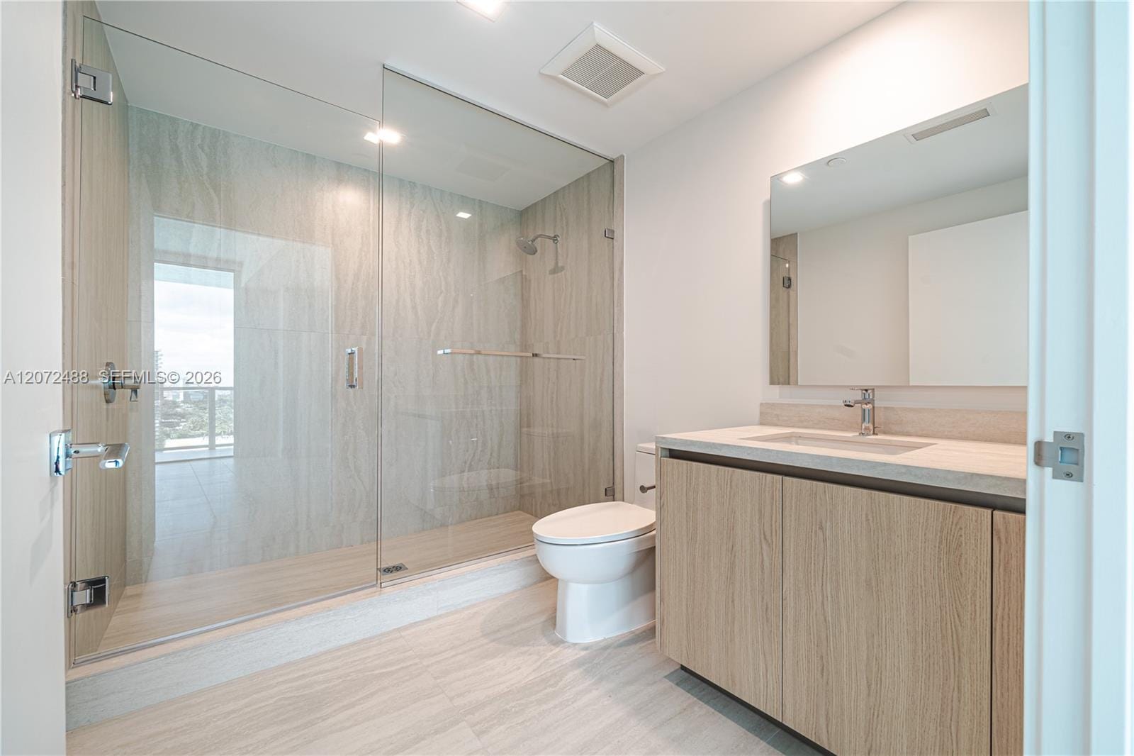 2411 Laguna Circle 809, North Miami, FL 33181 photo 20