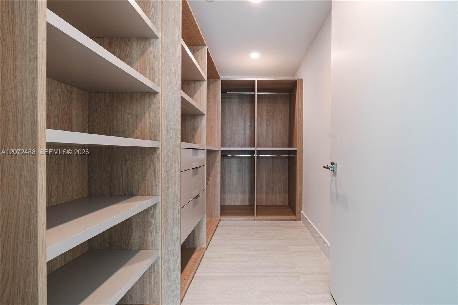 2411 Laguna Circle 809, North Miami, FL 33181 photo 21
