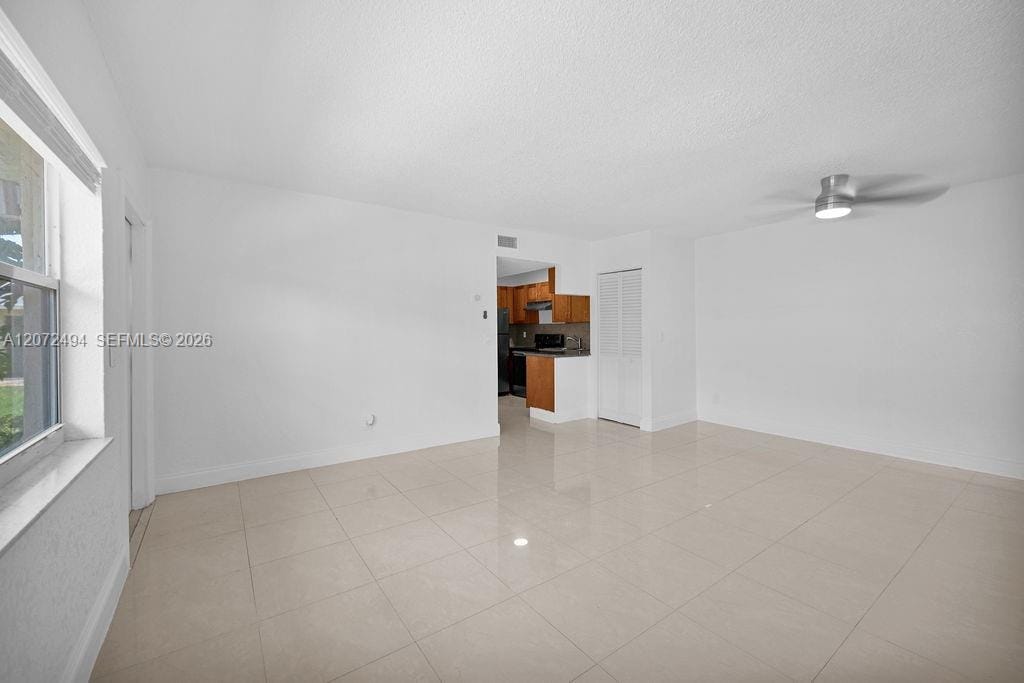 622 Kathy Court — photo 7