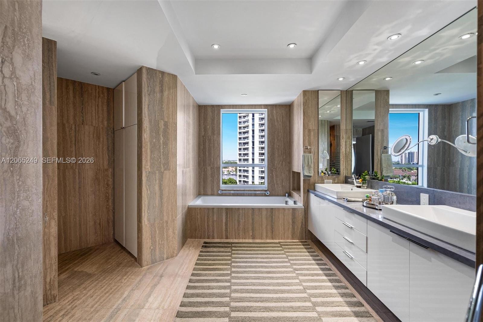 21050 Point Place 1006, Aventura, FL 33180 photo 13
