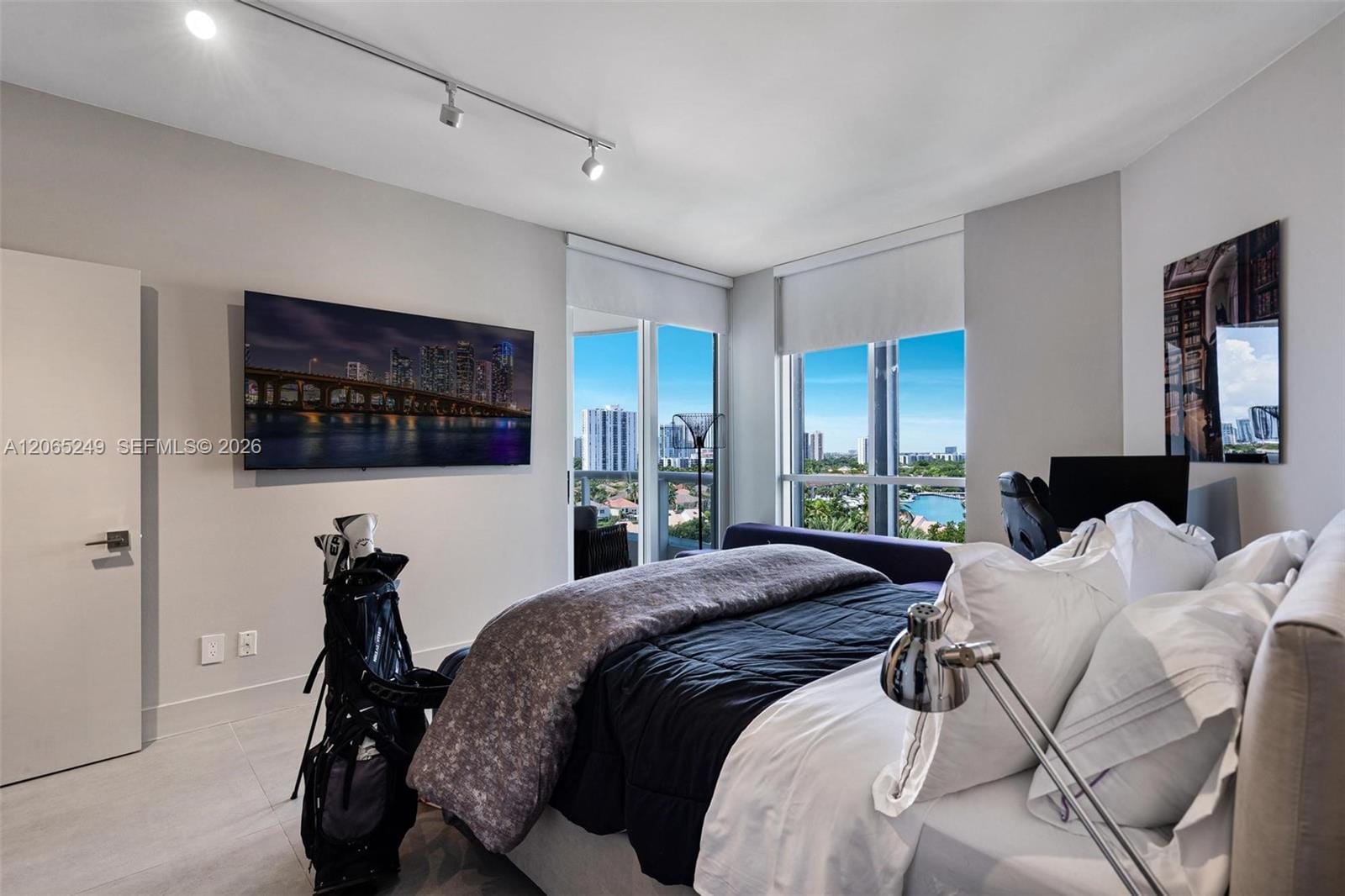 21050 Point Place 1006, Aventura, FL 33180 photo 18