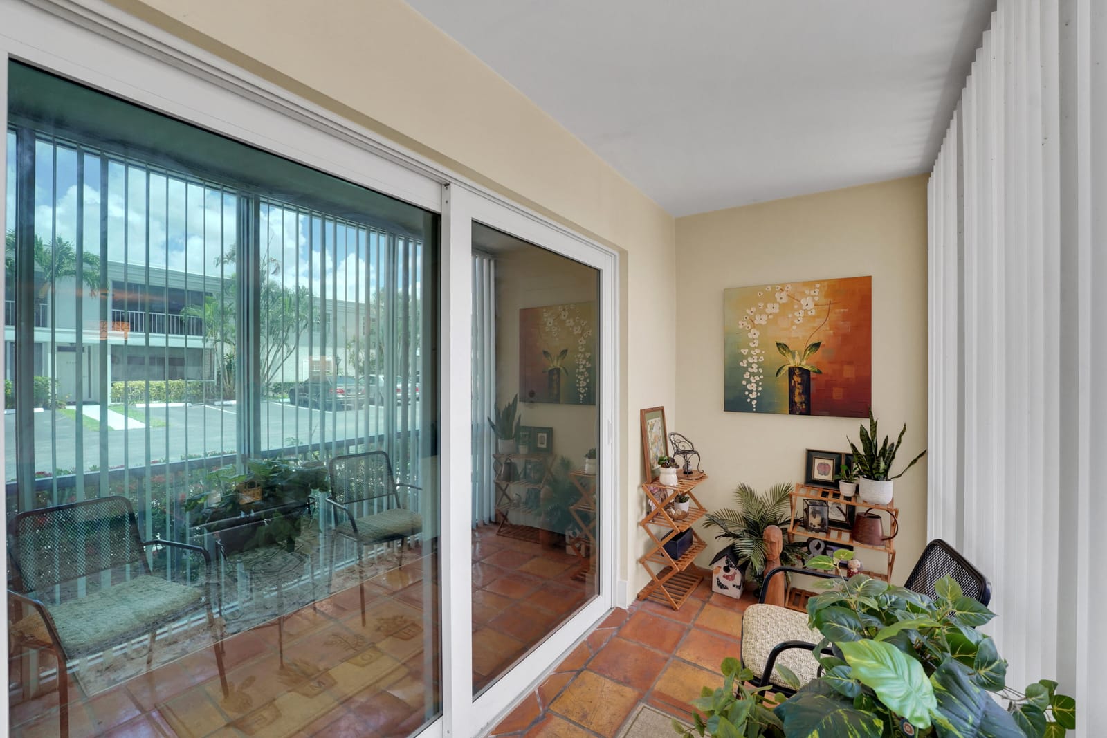6473 BAY CLUB Drive 1 — photo 4