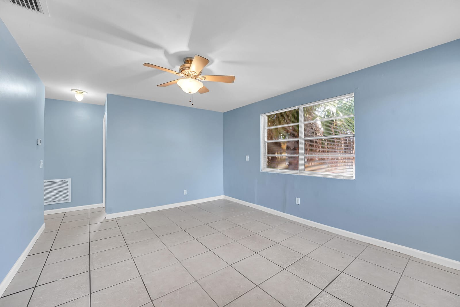 1208 W 32ND Street — photo 5