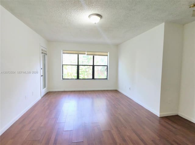 4241 W Mcnab Road 27, Pompano Beach, FL 33069