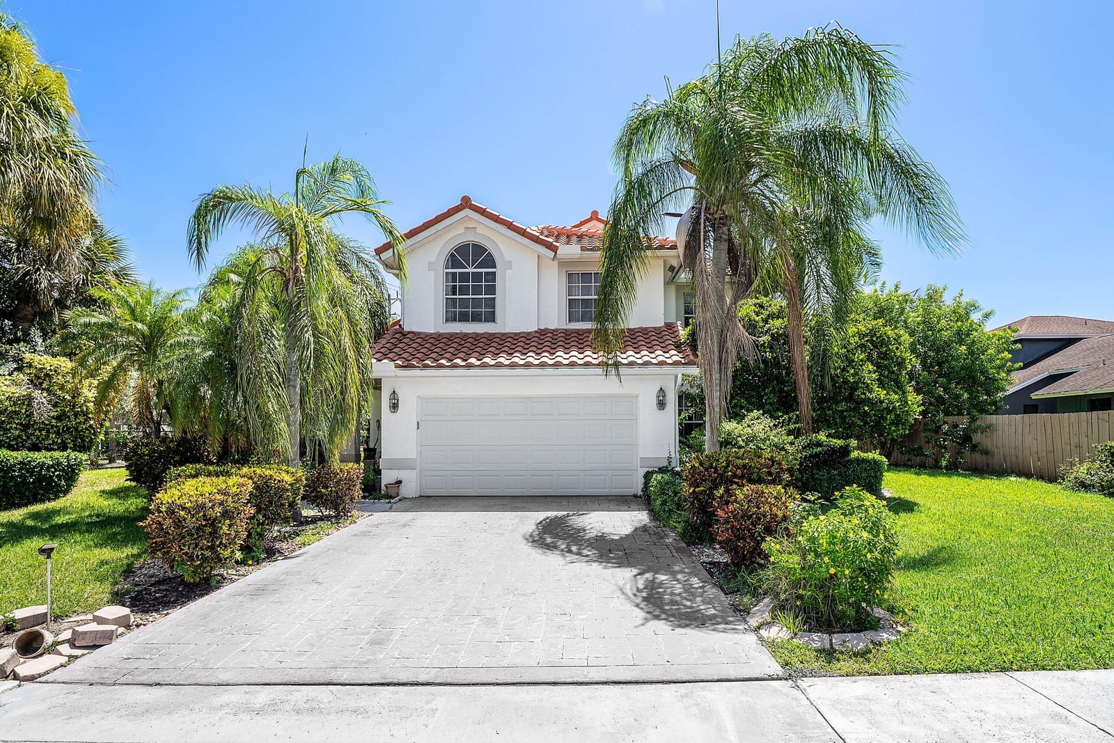 2350 NW 5TH Avenue — photo 1