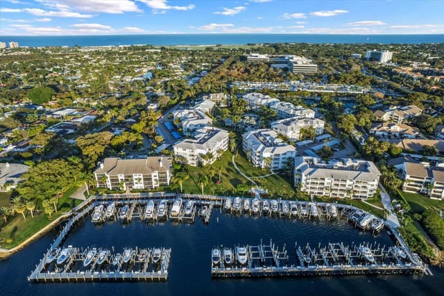 143 Bay Colony Drive N, Juno Beach, FL 33408