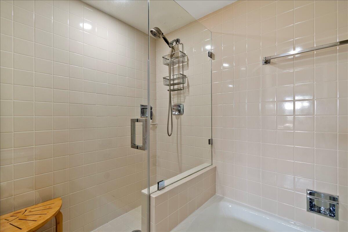 143 Bay Colony Drive N, Juno Beach, FL 33408 photo 21