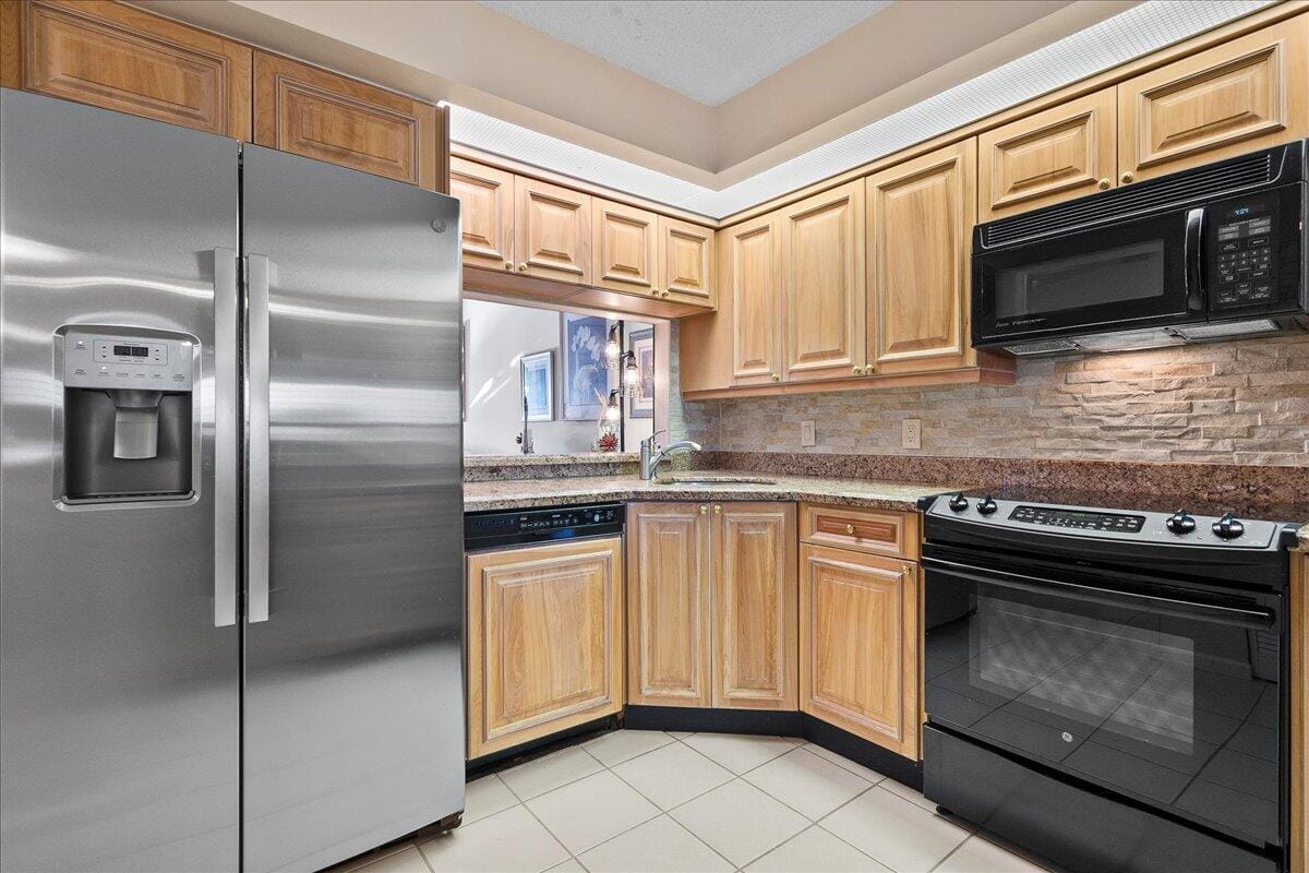 143 Bay Colony Drive N, Juno Beach, FL 33408 photo 7