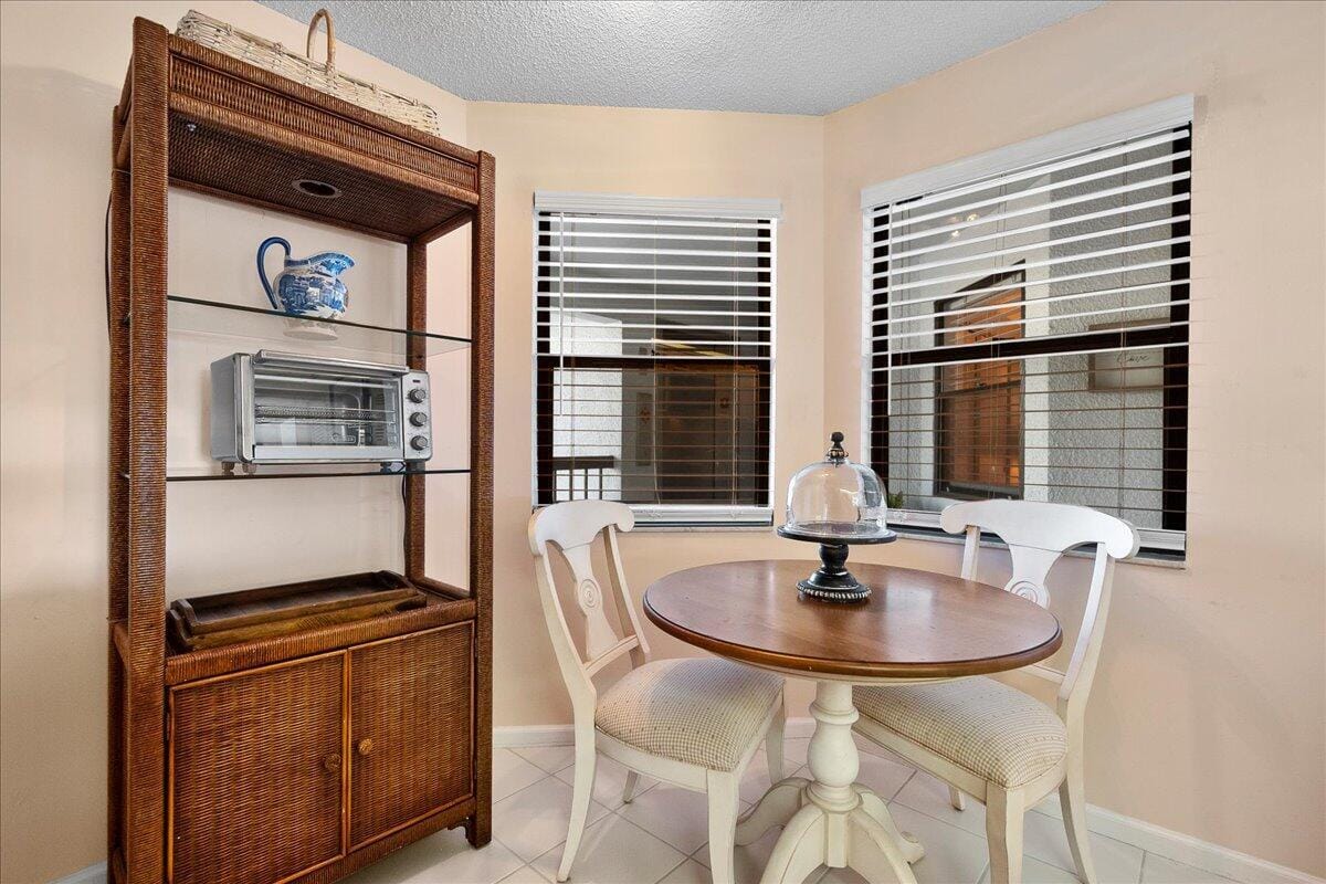 143 Bay Colony Drive N, Juno Beach, FL 33408 photo 9