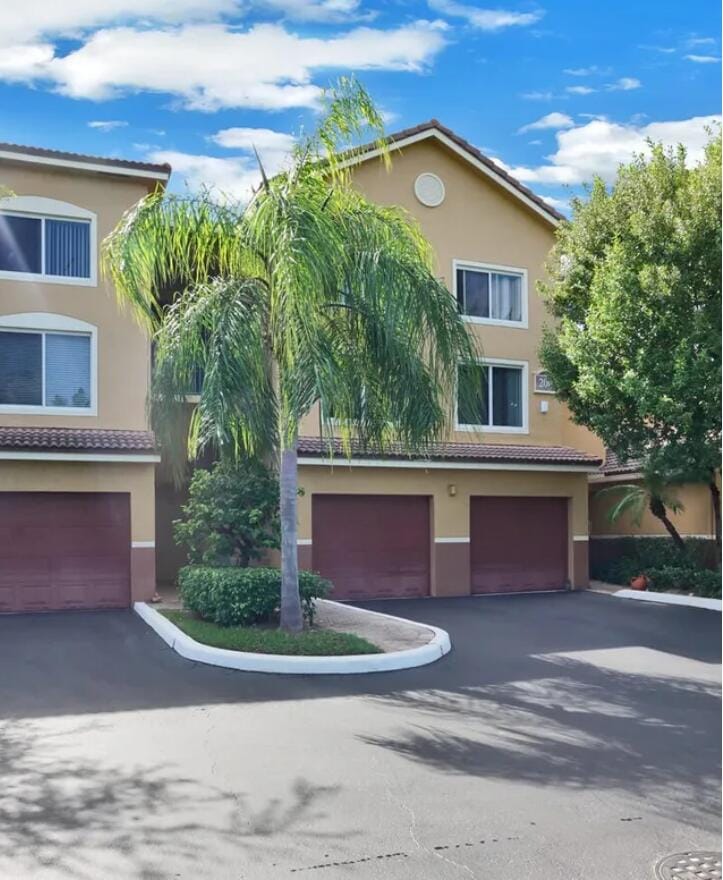 200 Scotia Drive 202, Hypoluxo, FL 33462