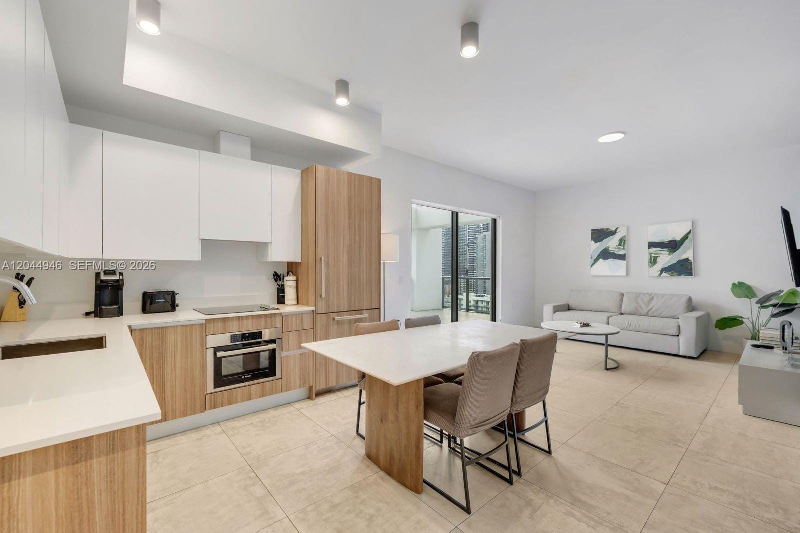 239 SW 9th Street 1801, Miami, FL 33130