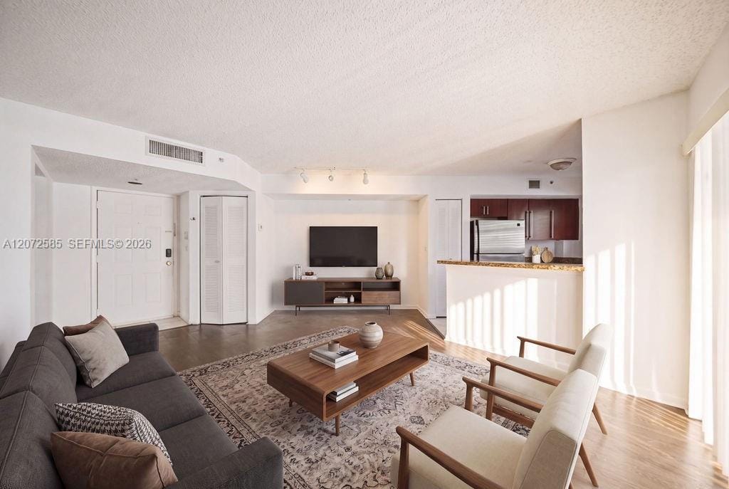 771 N Pine Island Road 205, Plantation, FL 33324