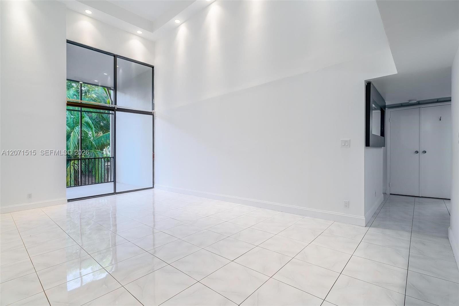 20347 W Country Club Drive TH15, Aventura, FL 33180