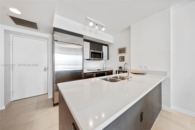 55 SE 6th Street 1708, Miami, FL 33131