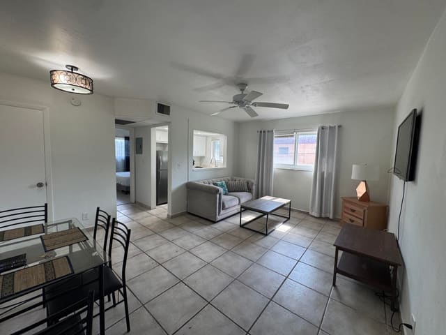 811 SE 16TH Street 208, Fort Lauderdale, FL 33316