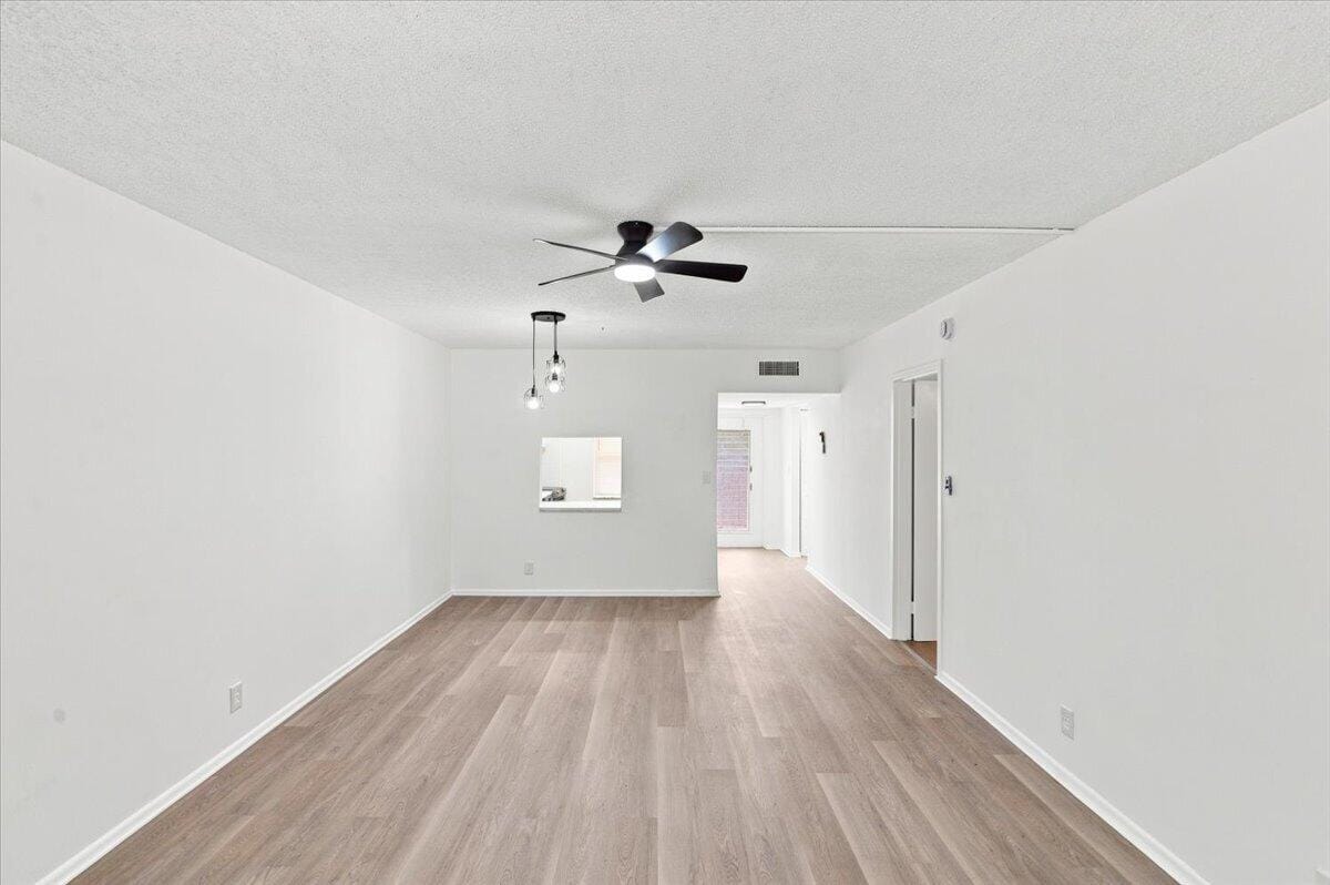1050 COUNTRY CLUB Drive 306, Margate, FL 33063 photo 17