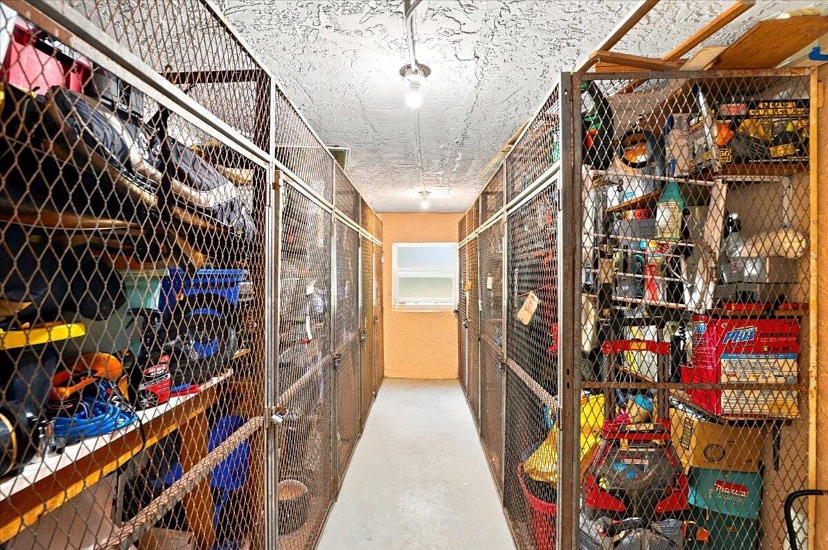 1050 COUNTRY CLUB Drive 306, Margate, FL 33063 photo 28