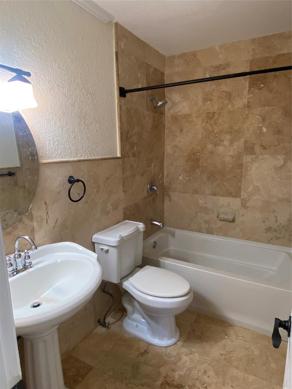 2200 NE 66th Street 1412 — photo 10