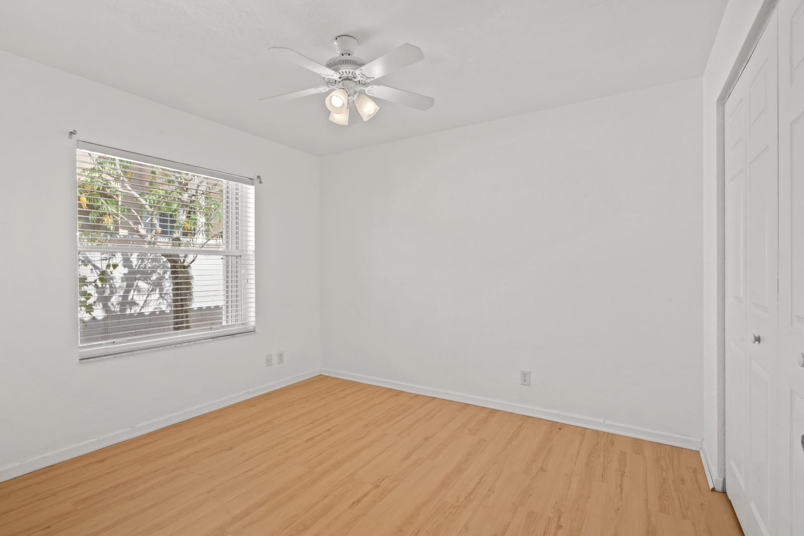 4977 Victoria Circle, West Palm Beach, FL 33409 photo 17
