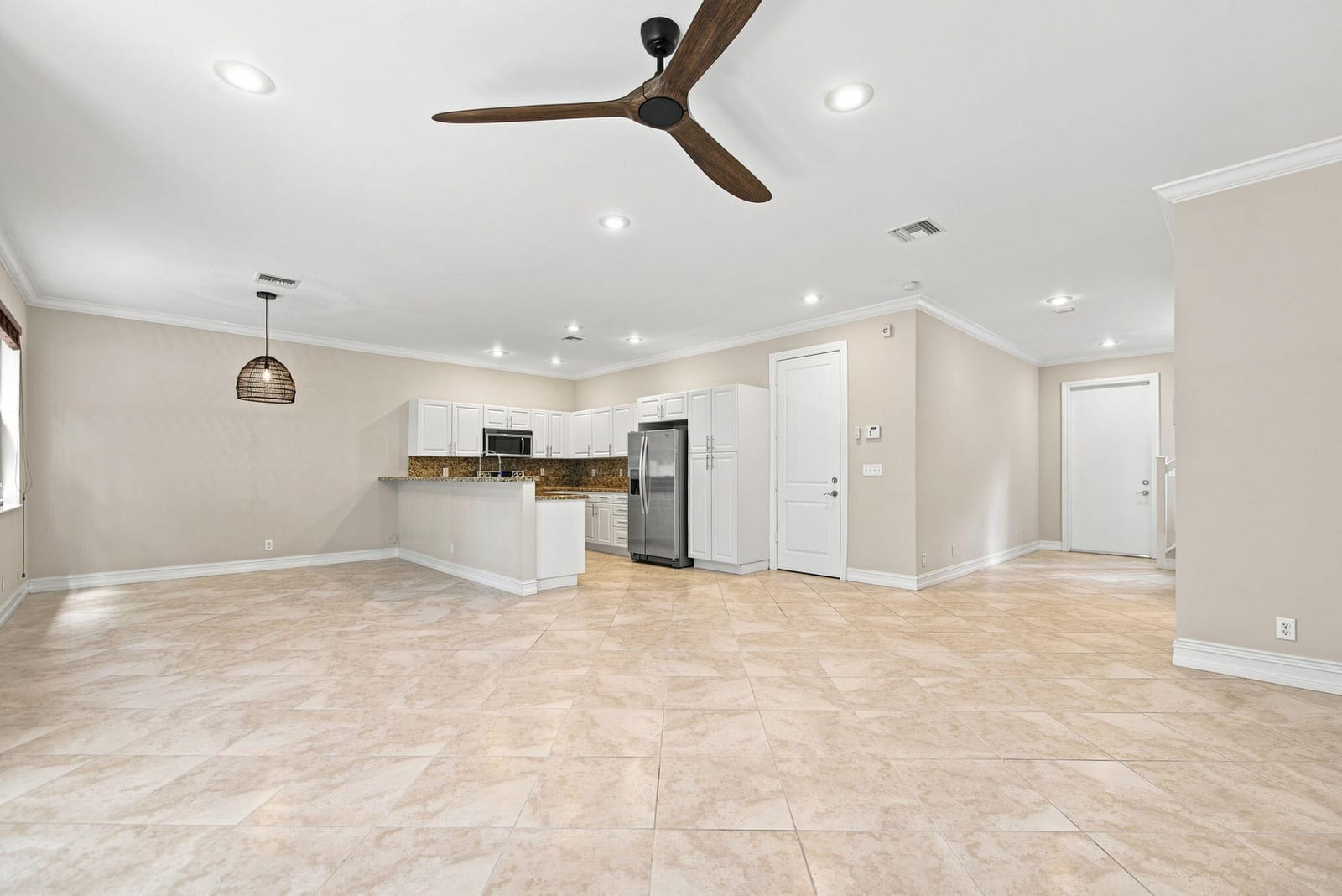3434 NE 13TH Avenue, Oakland Park, FL 33334 photo 6