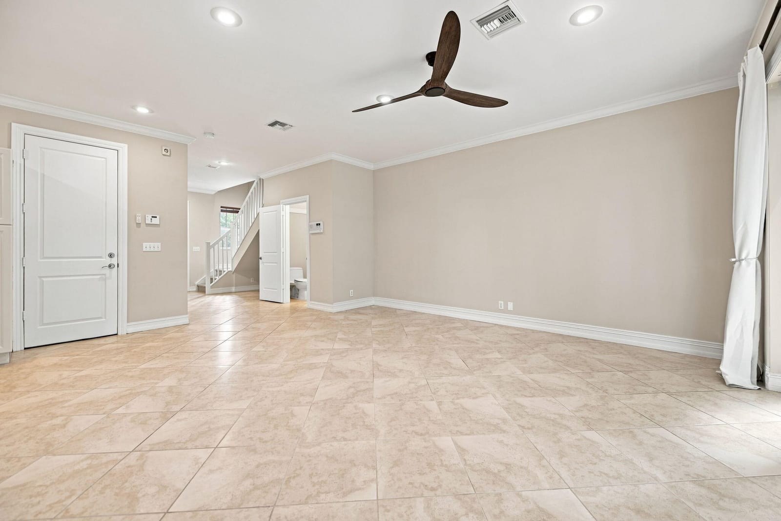 3434 NE 13TH Avenue, Oakland Park, FL 33334 photo 7