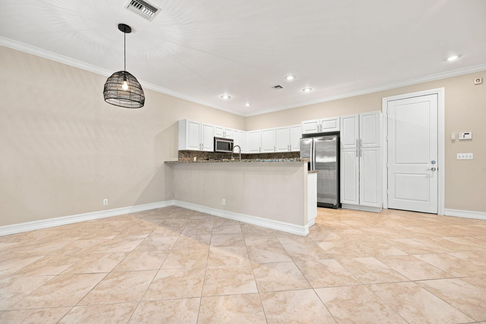 3434 NE 13TH Avenue, Oakland Park, FL 33334 photo 9