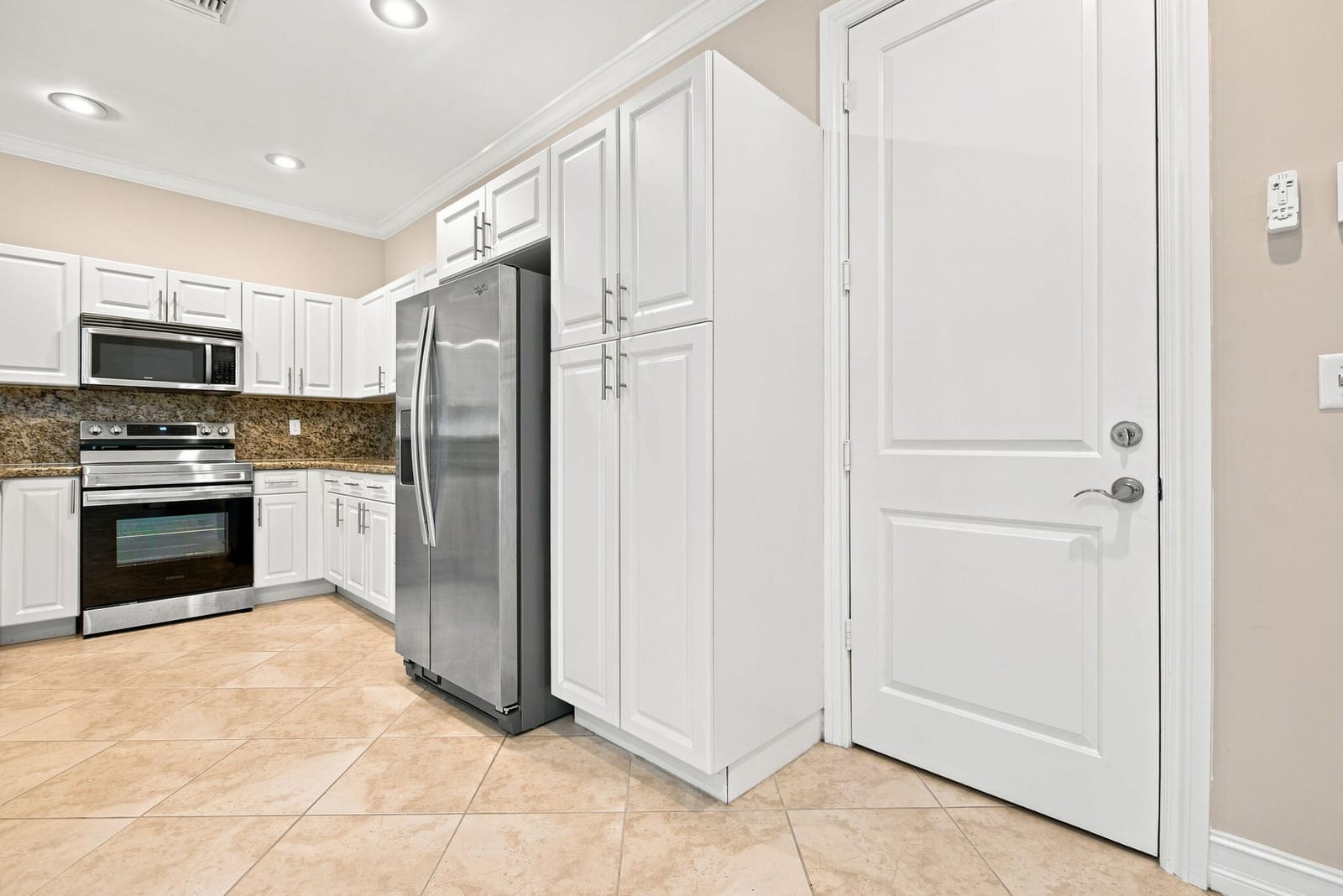 3434 NE 13TH Avenue, Oakland Park, FL 33334 photo 10