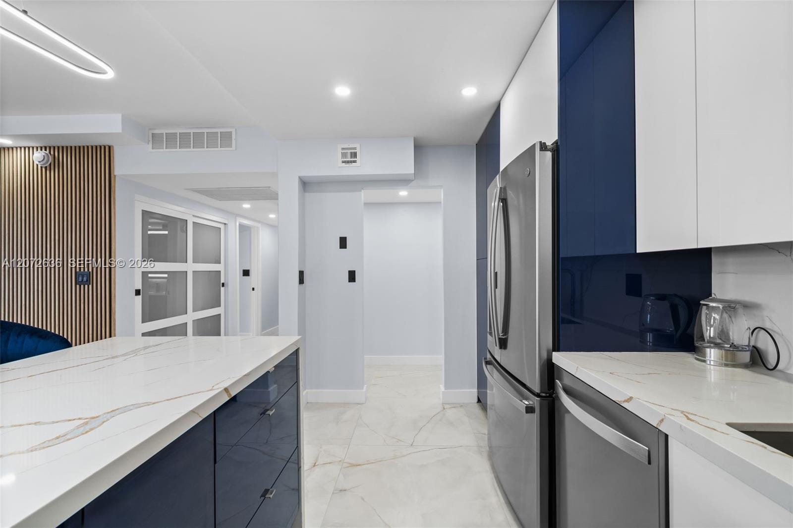 19380 Collins Avenue 826 — photo 3