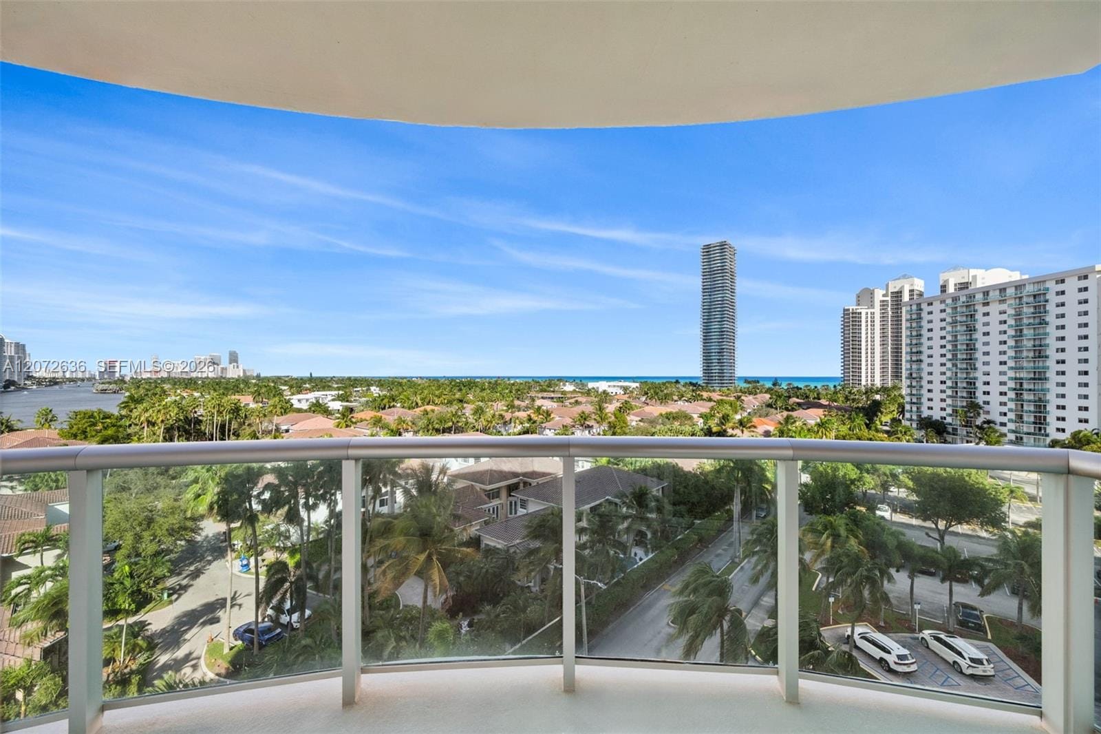 19380 Collins Avenue 826 — photo 9