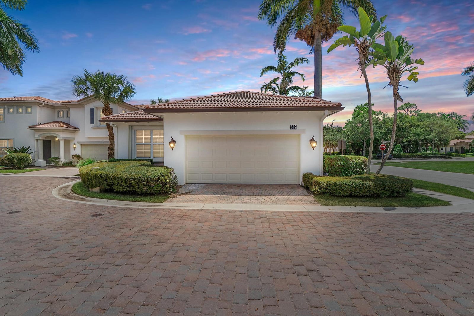 542 TOMAHAWK Court — photo 4