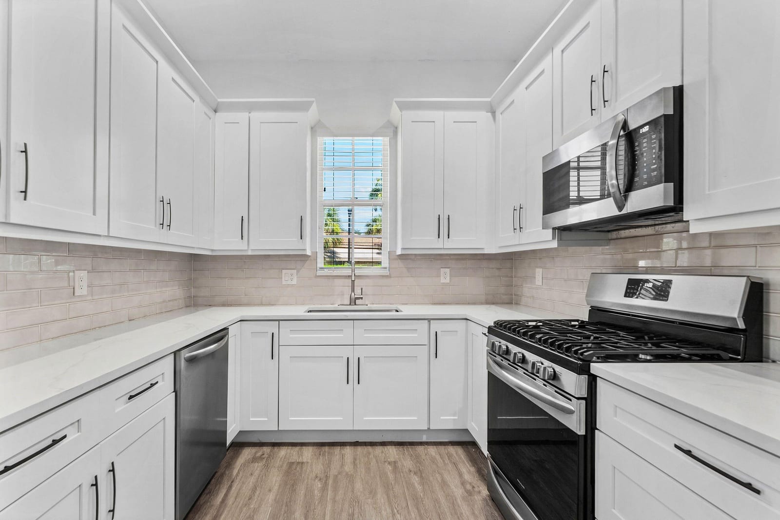 542 TOMAHAWK Court — photo 10
