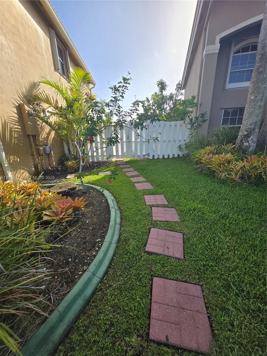 19130 NW 10th Street, Pembroke Pines, FL 33029 photo 18