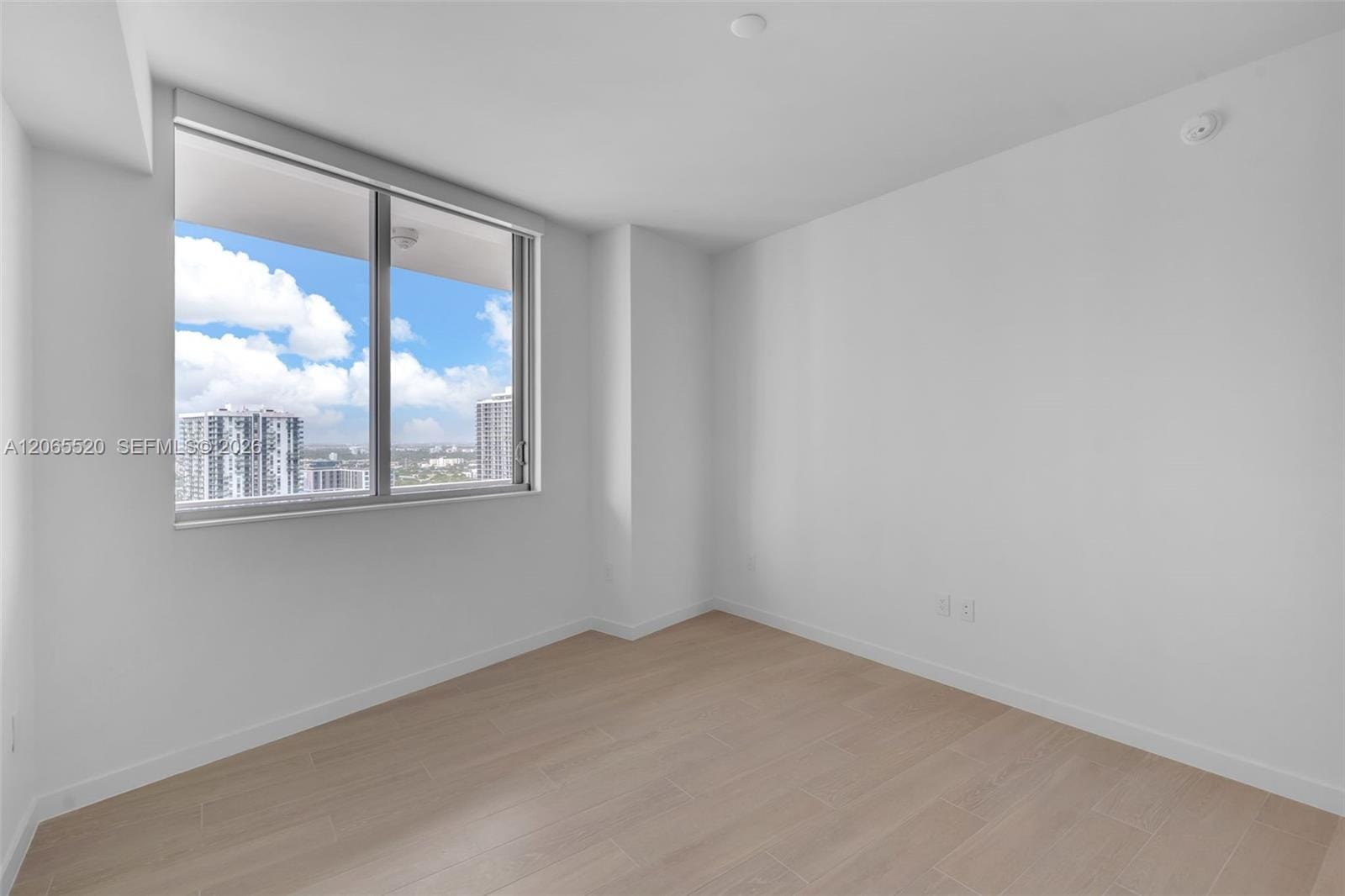 1400 Biscayne Boulevard 2905, Miami, FL 33132 photo 16