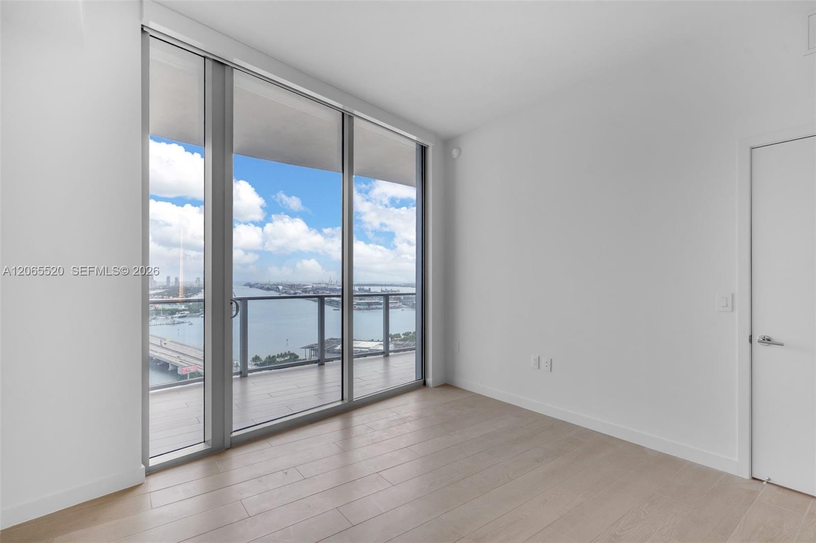 1400 Biscayne Boulevard 2905, Miami, FL 33132 photo 7