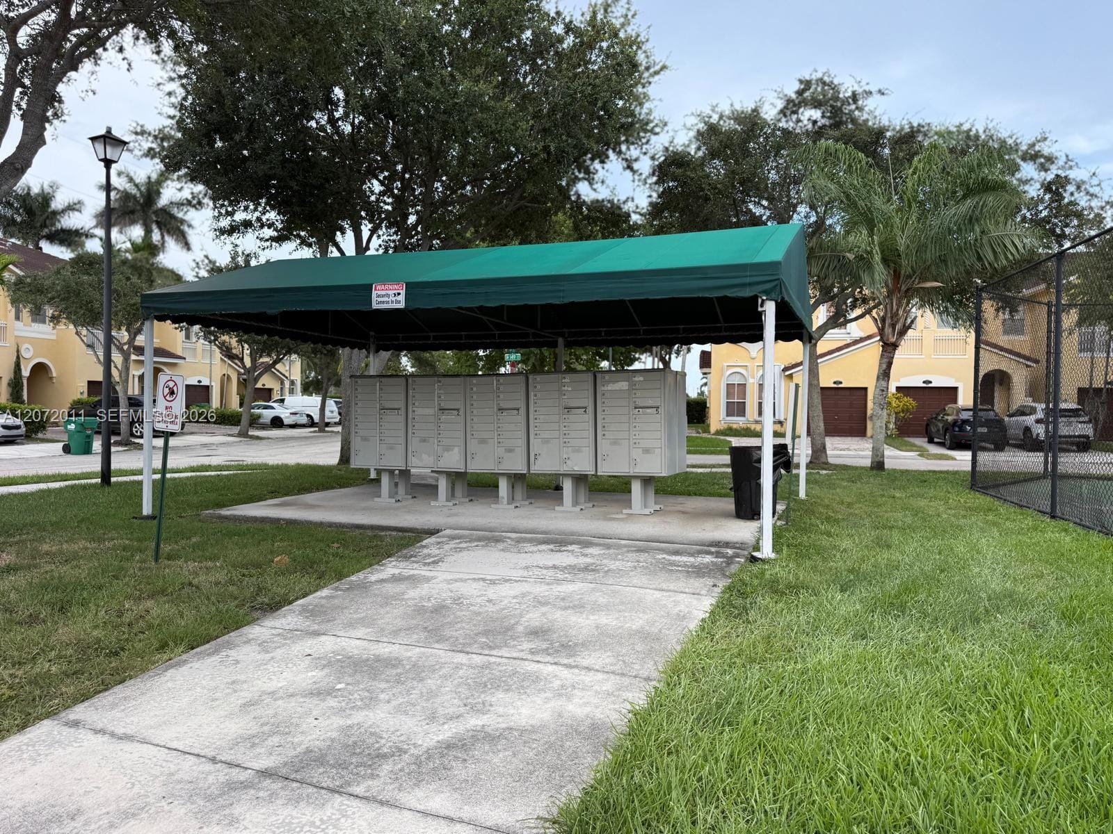14949 SW 8th Terrace 14949, Miami, FL 33194 photo 30