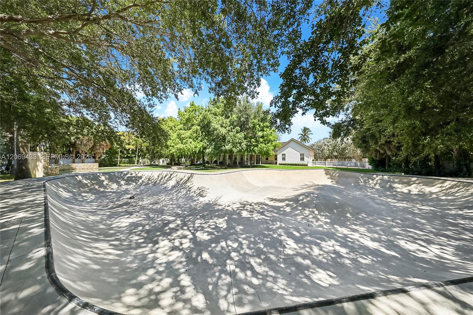 180 Ocean Boulevard, Golden Beach, FL 33160 photo 23