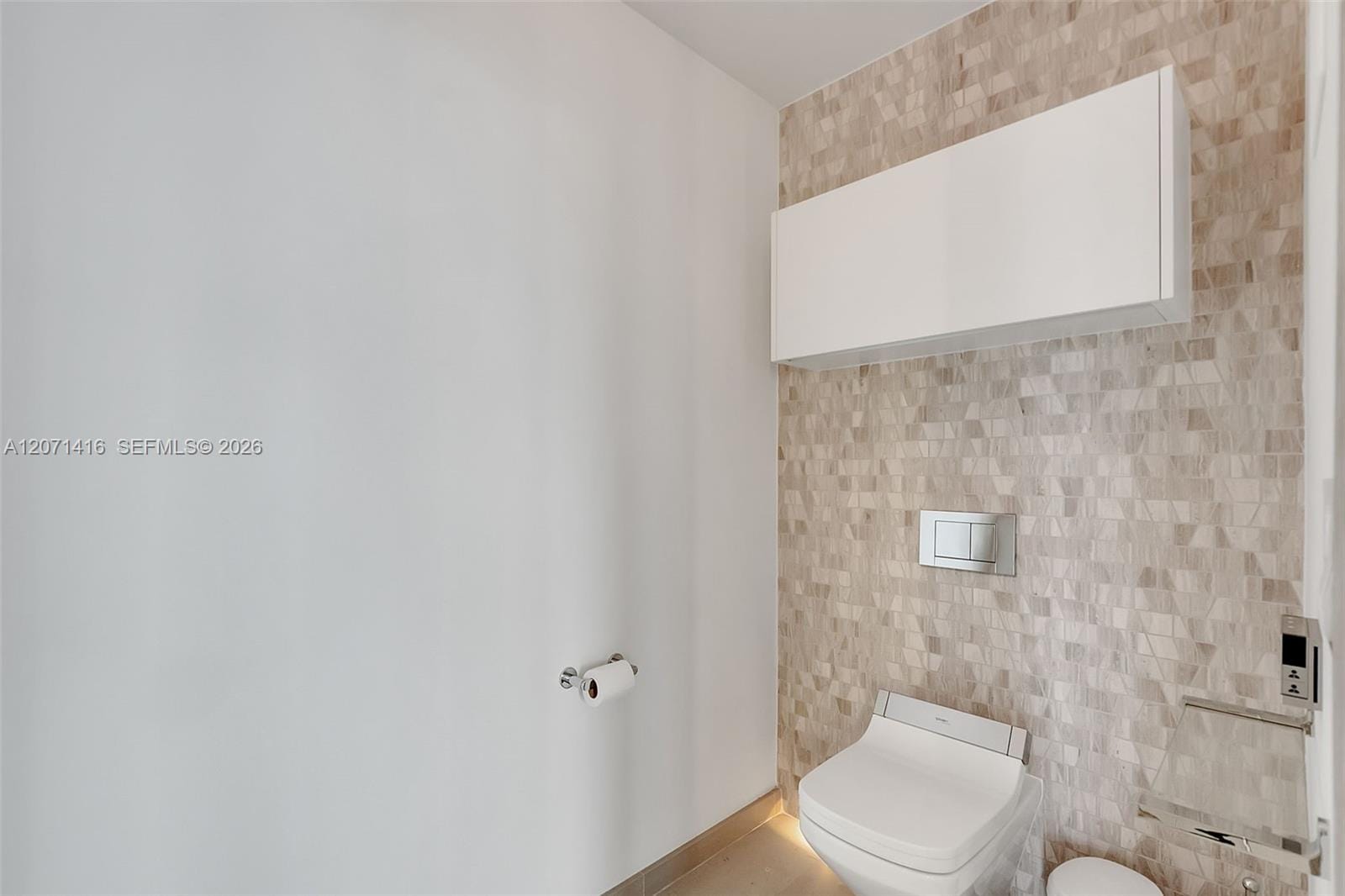 68 SE 6th Street 3911 — photo 10