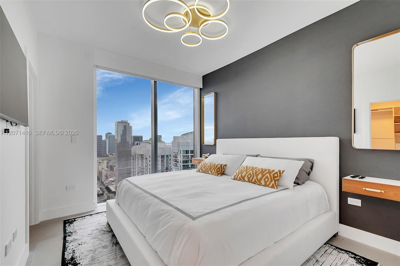 68 SE 6th Street 3911, Miami, FL 33131 photo 15
