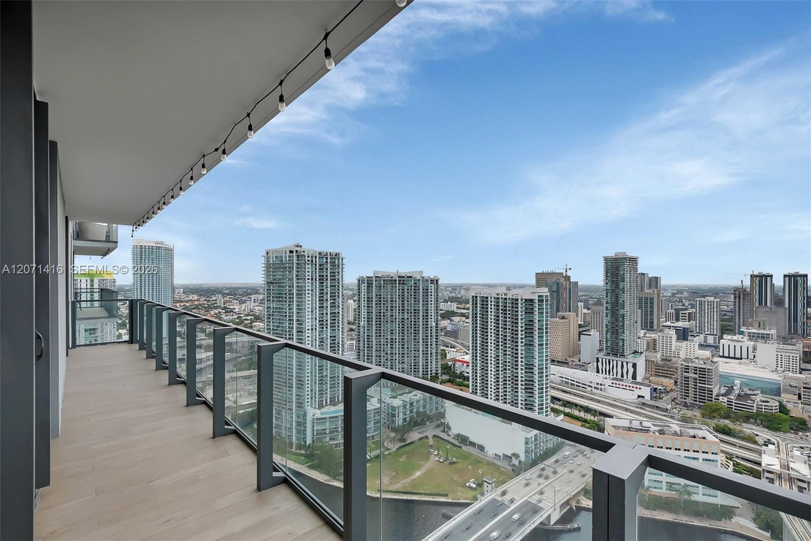 68 SE 6th Street 3911, Miami, FL 33131 photo 22