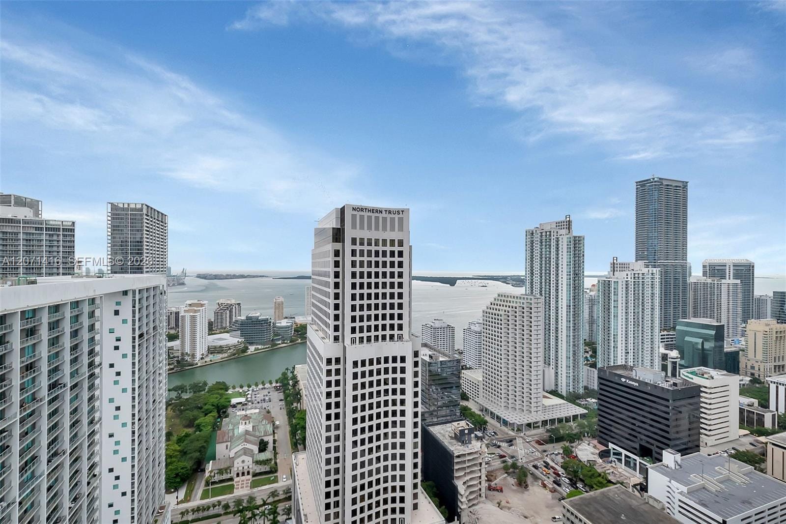 68 SE 6th Street 3911, Miami, FL 33131 photo 23
