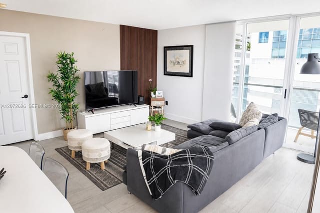 1155 Brickell Bay Drive 902, Miami, FL 33131