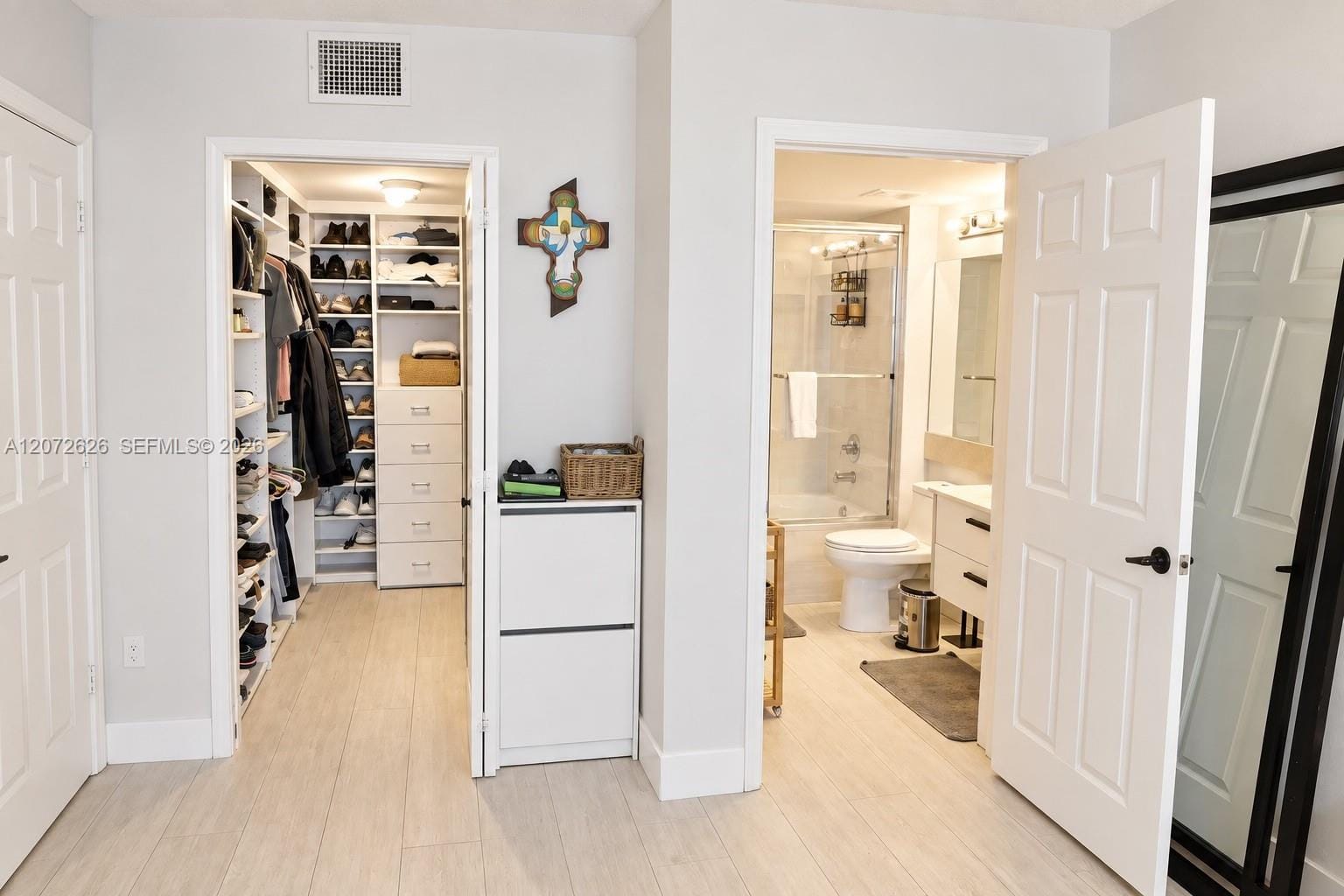 1155 Brickell Bay Drive 902, Miami, FL 33131 photo 8