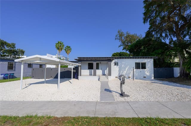 5731 SW 62nd Terrace, De Carlo Manor, Miami, FL