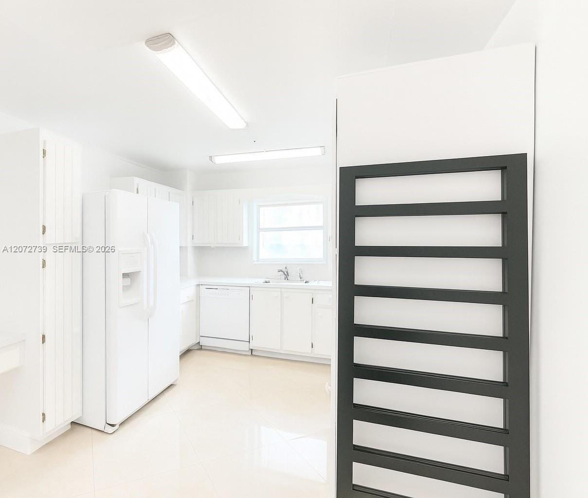 2780 NE 183rd Street 717 — photo 10