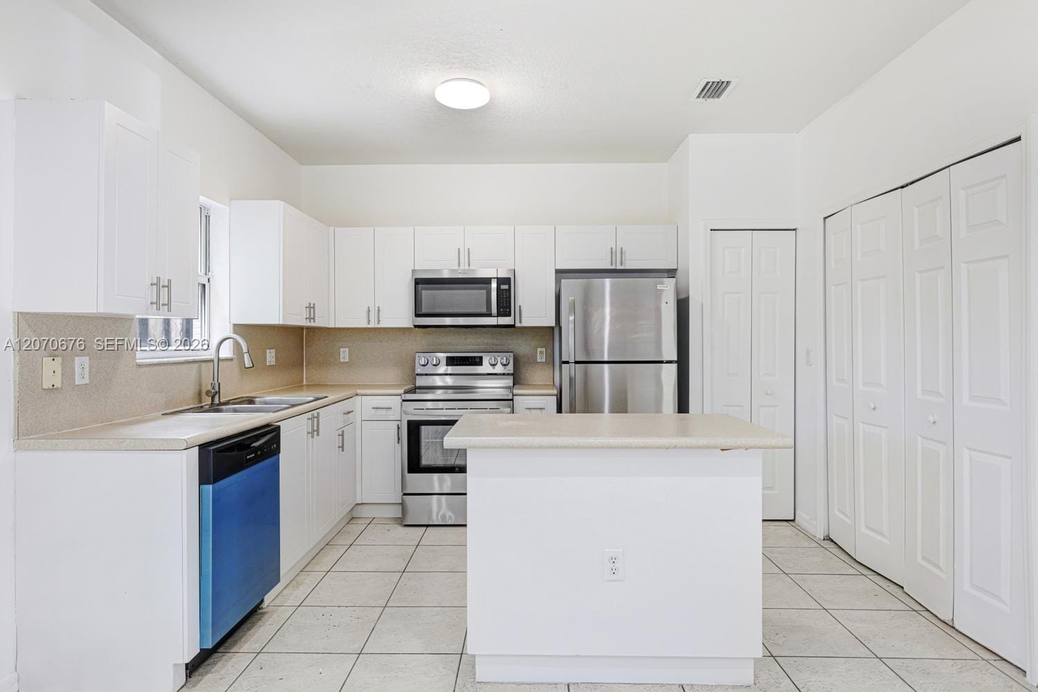 1700 SE 31st Court — photo 5